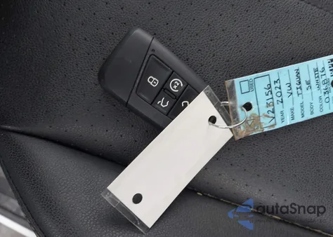 2023 Volkswagen Tiguan 2.0T Se из США, поврежденный, VIN 3VVMB7AX0PM036876